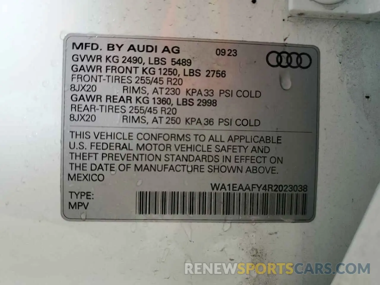13 Photograph of a damaged car WA1EAAFY4R2023038 AUDI Q5 2024