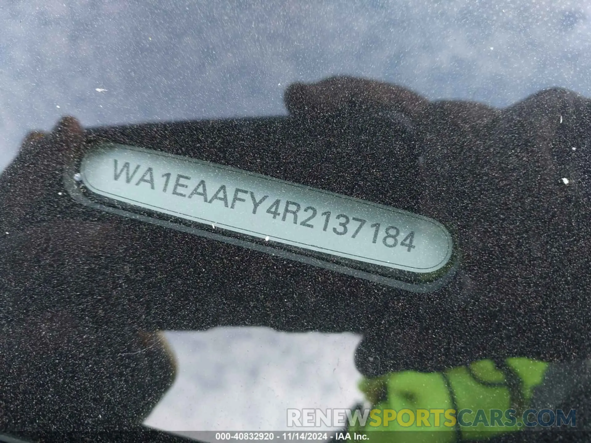 17 Photograph of a damaged car WA1EAAFY4R2137184 AUDI Q5 2024