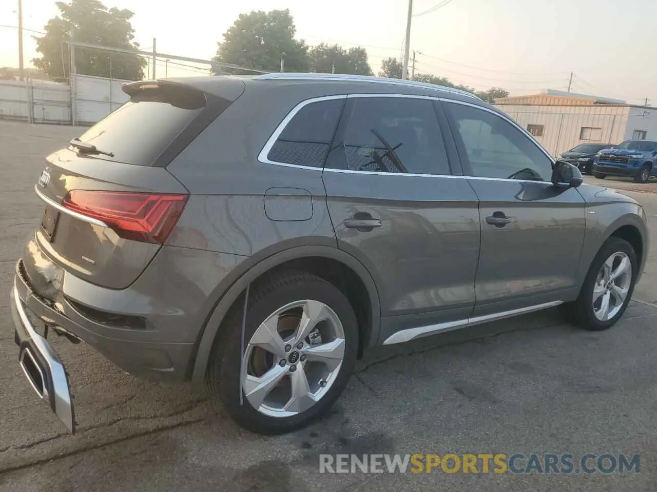 3 Photograph of a damaged car WA1EAAFY5R2034369 AUDI Q5 2024