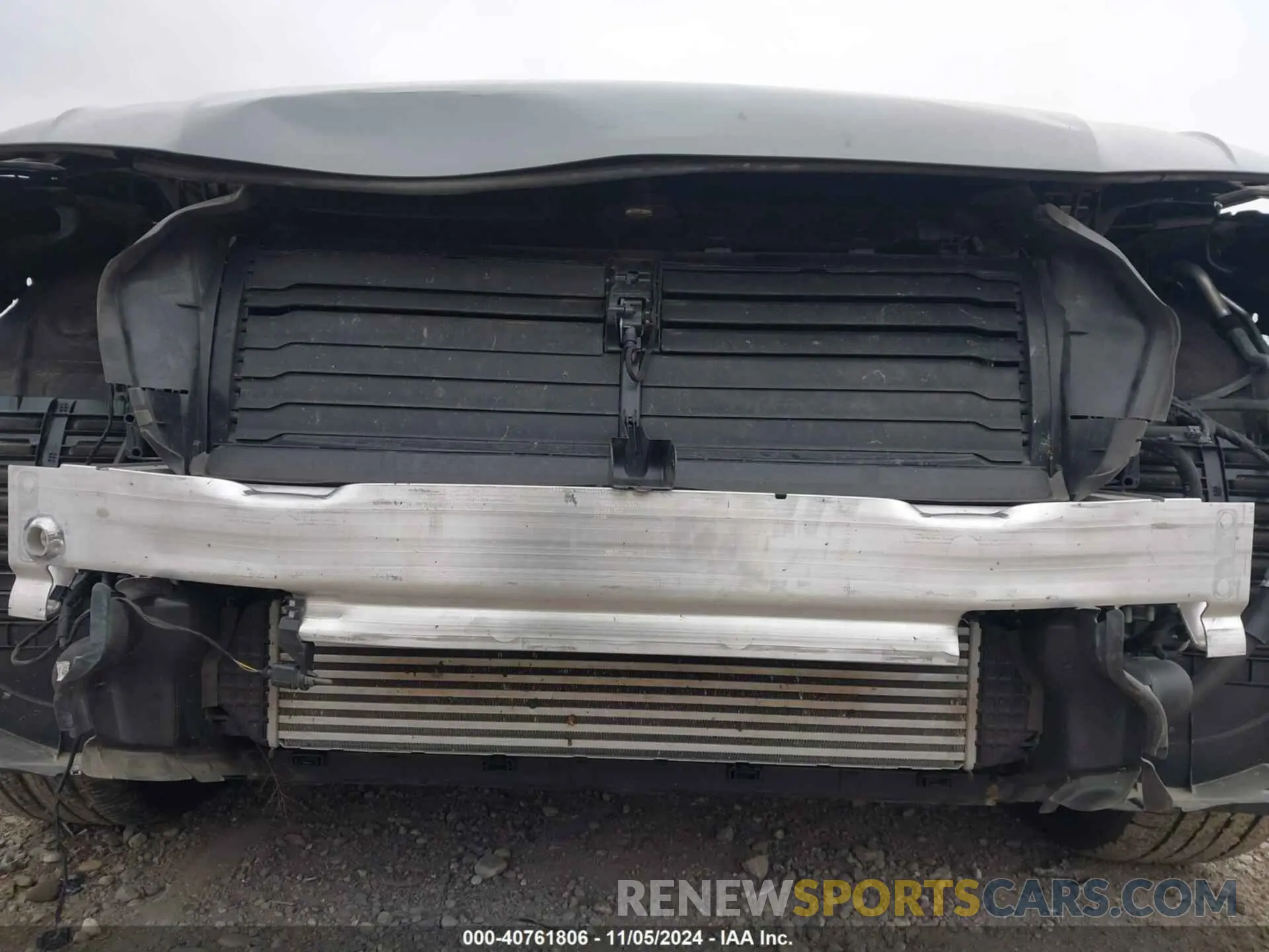 19 Photograph of a damaged car WA1EAAFY5R2070692 AUDI Q5 2024