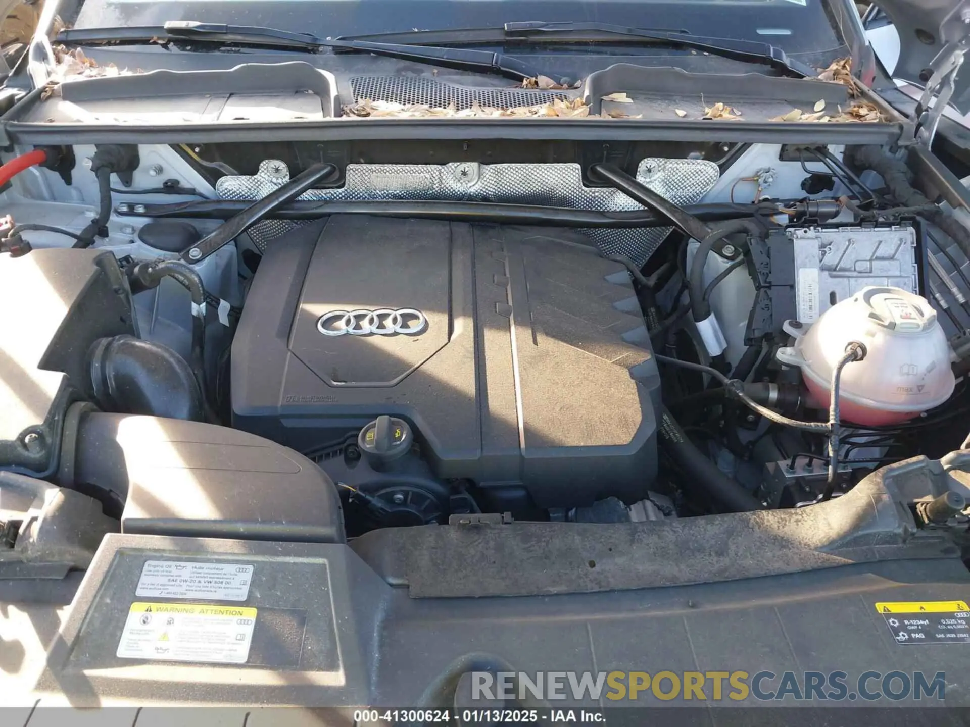 10 Photograph of a damaged car WA1EAAFY6R2005575 AUDI Q5 2024