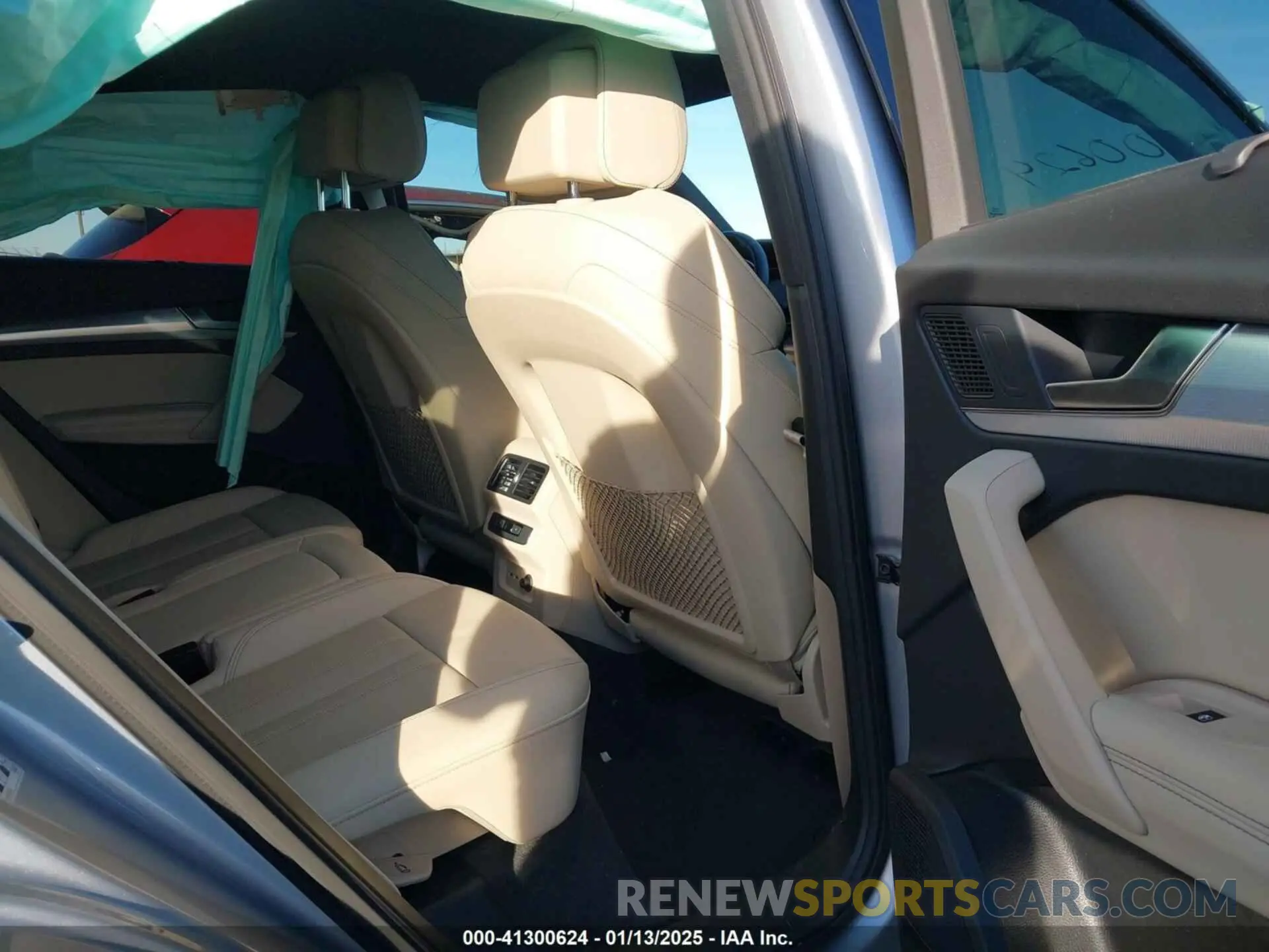 8 Photograph of a damaged car WA1EAAFY6R2005575 AUDI Q5 2024