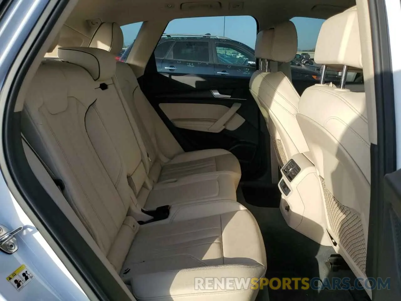 11 Photograph of a damaged car WA1EAAFY6R2019329 AUDI Q5 2024