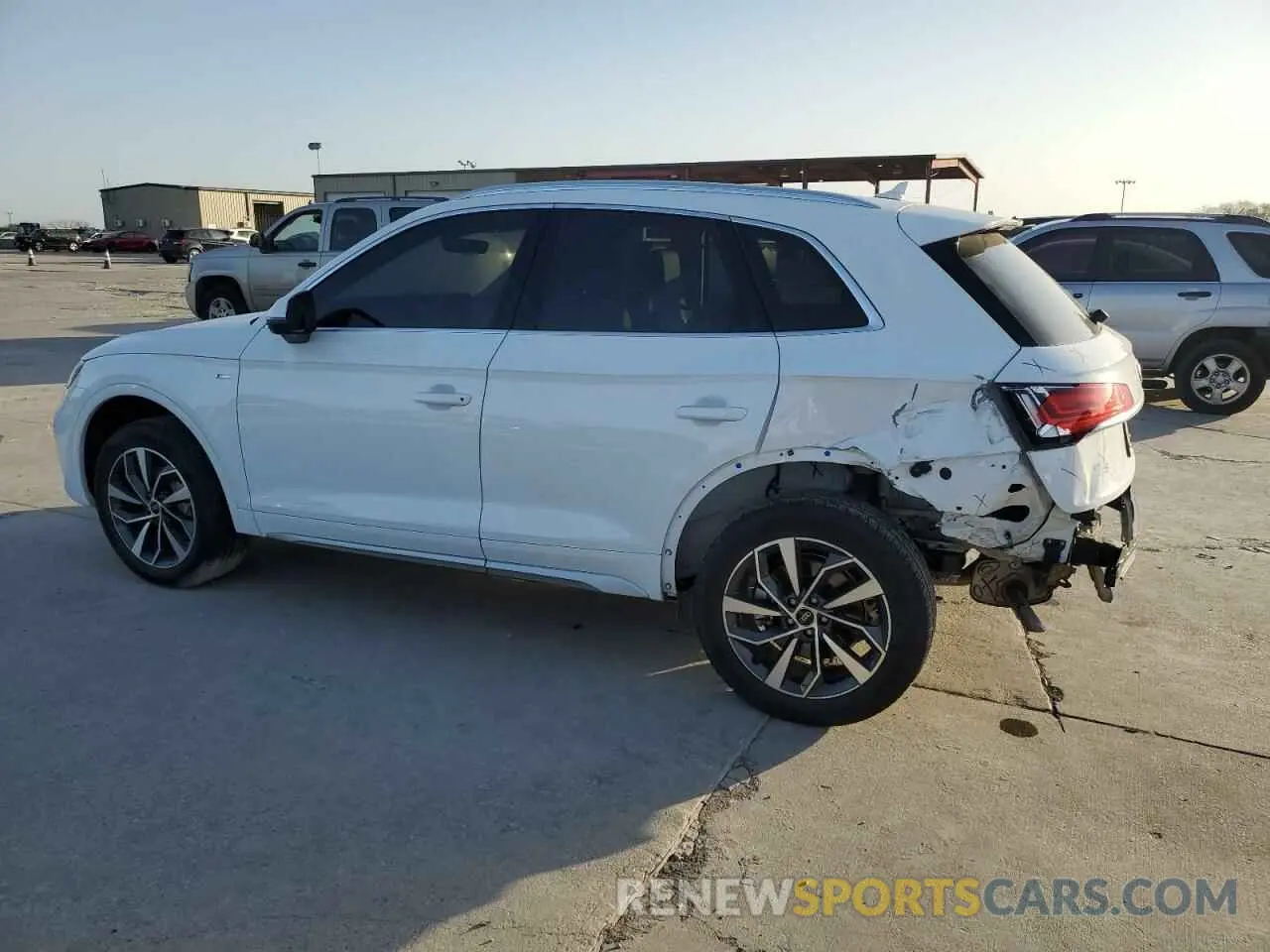 2 Photograph of a damaged car WA1EAAFY6R2019329 AUDI Q5 2024