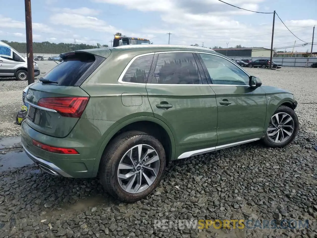 3 Photograph of a damaged car WA1EAAFY7R2004368 AUDI Q5 2024