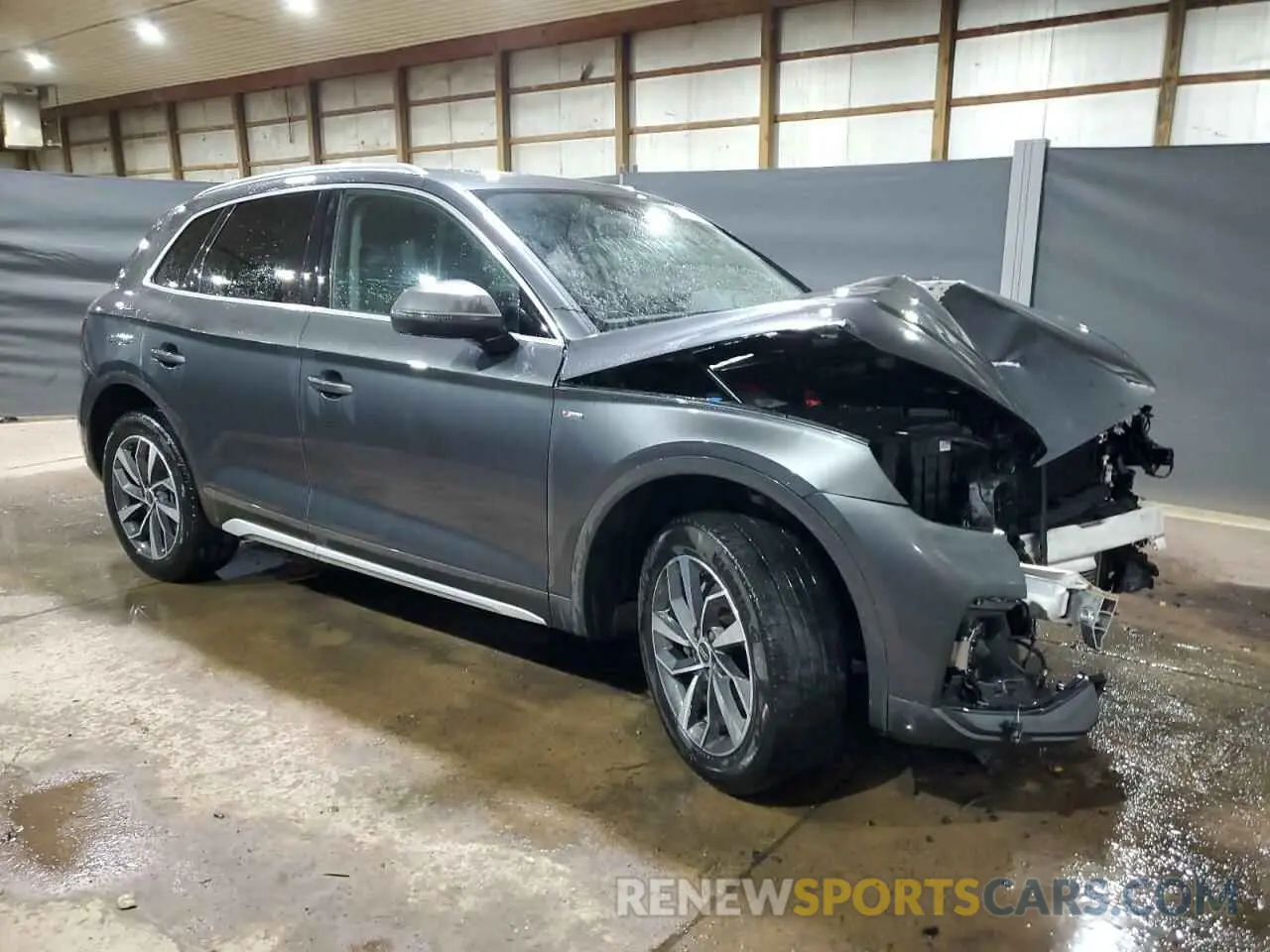 4 Photograph of a damaged car WA1EAAFY7R2027147 AUDI Q5 2024