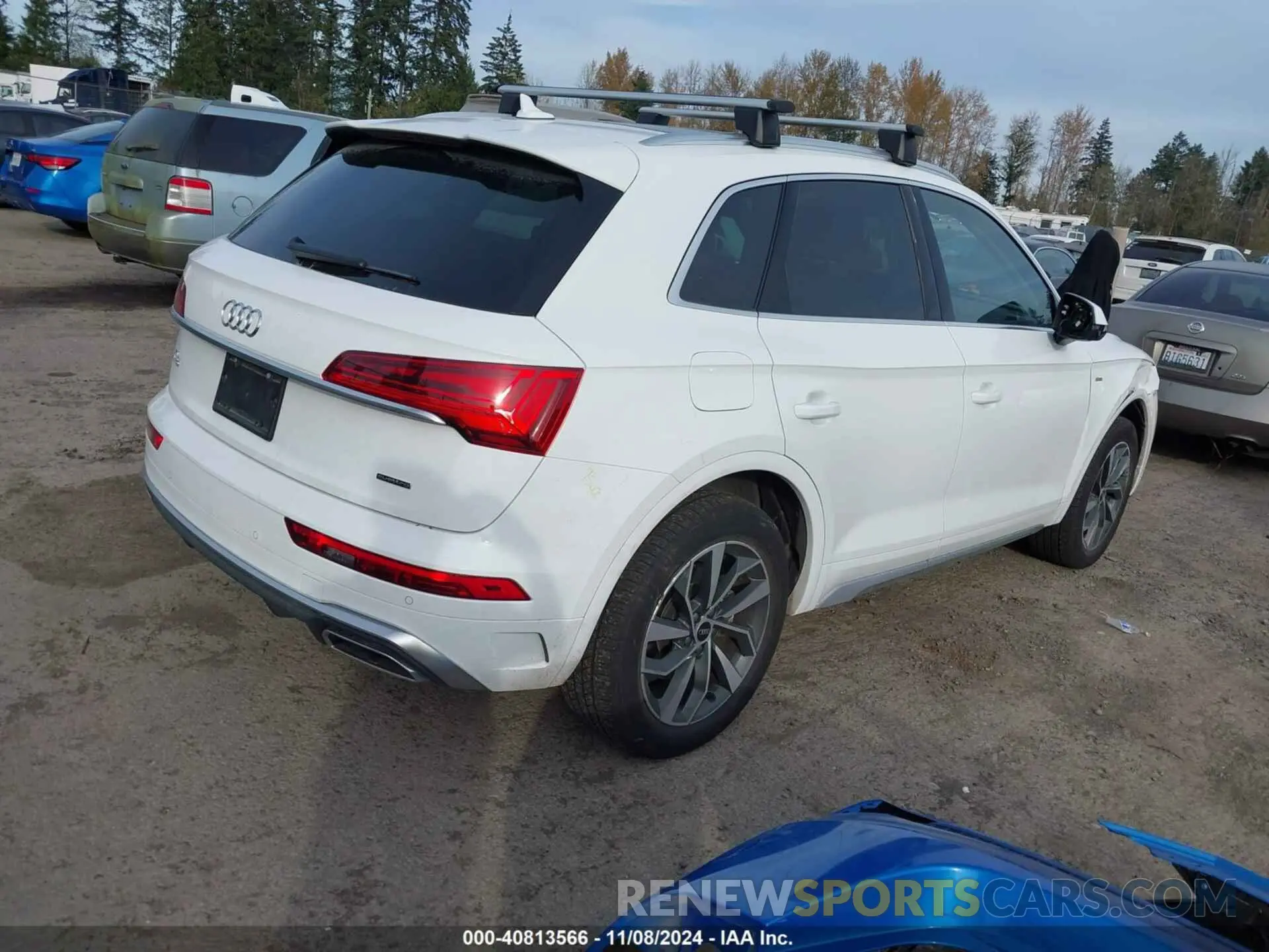 4 Photograph of a damaged car WA1EAAFY7R2034034 AUDI Q5 2024