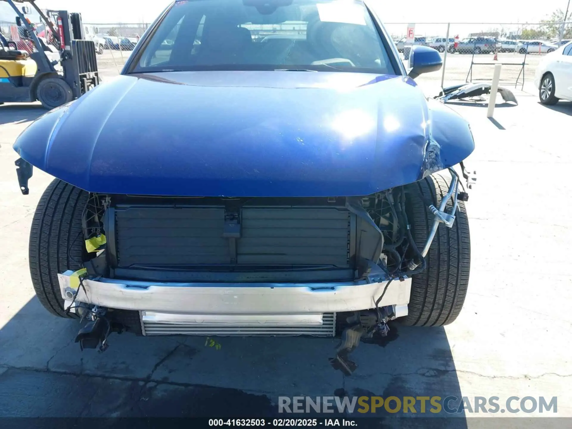 6 Photograph of a damaged car WA1EAAFY7R2066174 AUDI Q5 2024