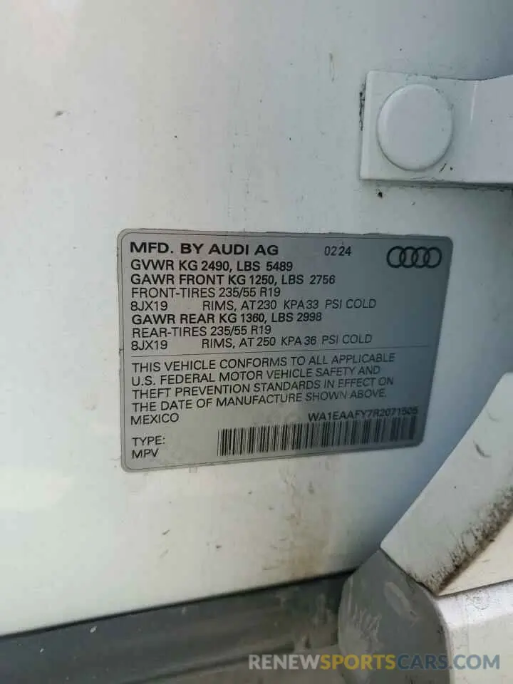 13 Photograph of a damaged car WA1EAAFY7R2071505 AUDI Q5 2024