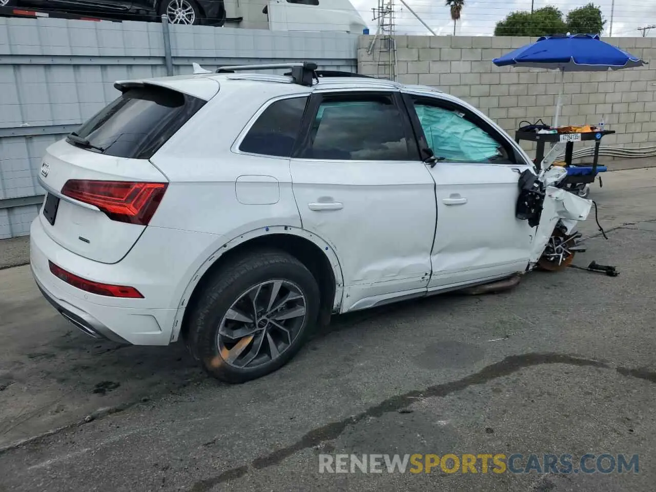 3 Photograph of a damaged car WA1EAAFY7R2071505 AUDI Q5 2024