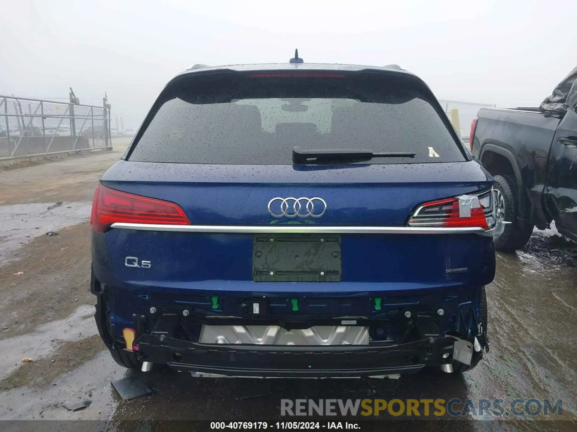 17 Photograph of a damaged car WA1EAAFY7R2140967 AUDI Q5 2024