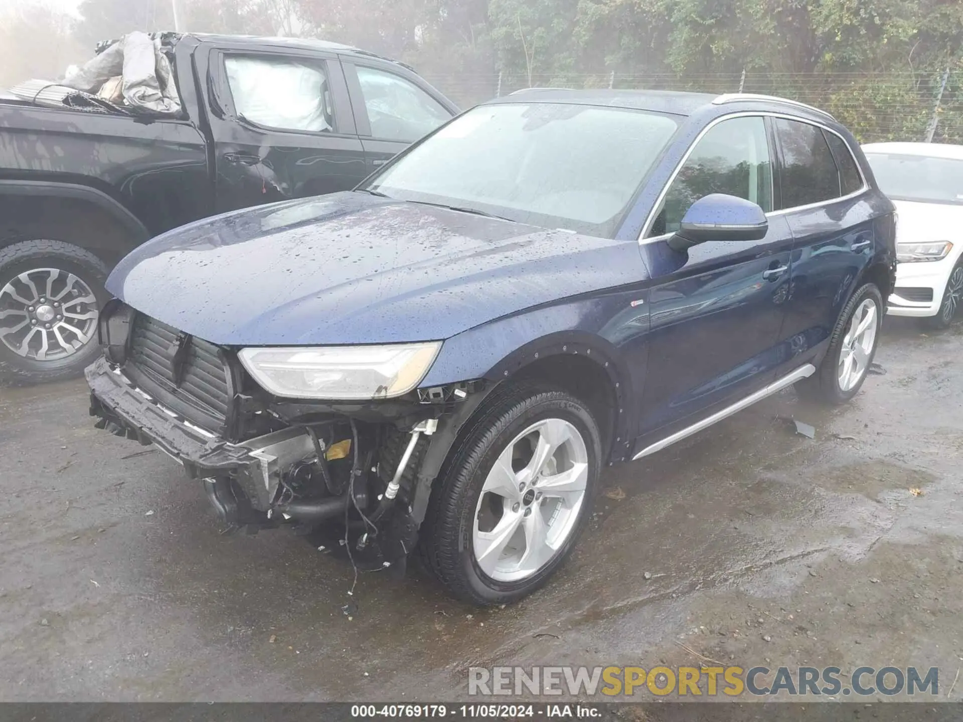 2 Photograph of a damaged car WA1EAAFY7R2140967 AUDI Q5 2024