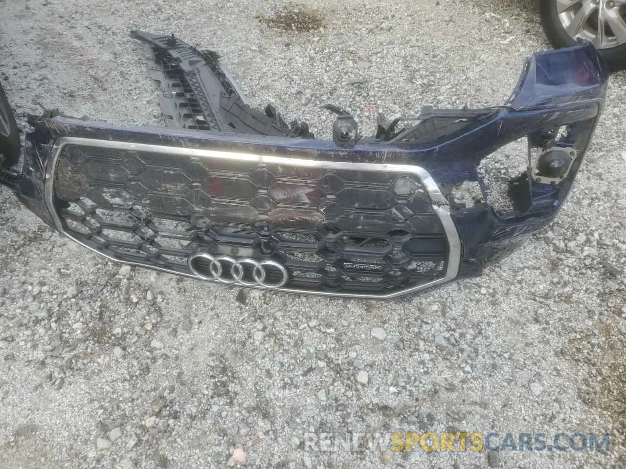 13 Photograph of a damaged car WA1EAAFY8R2022409 AUDI Q5 2024
