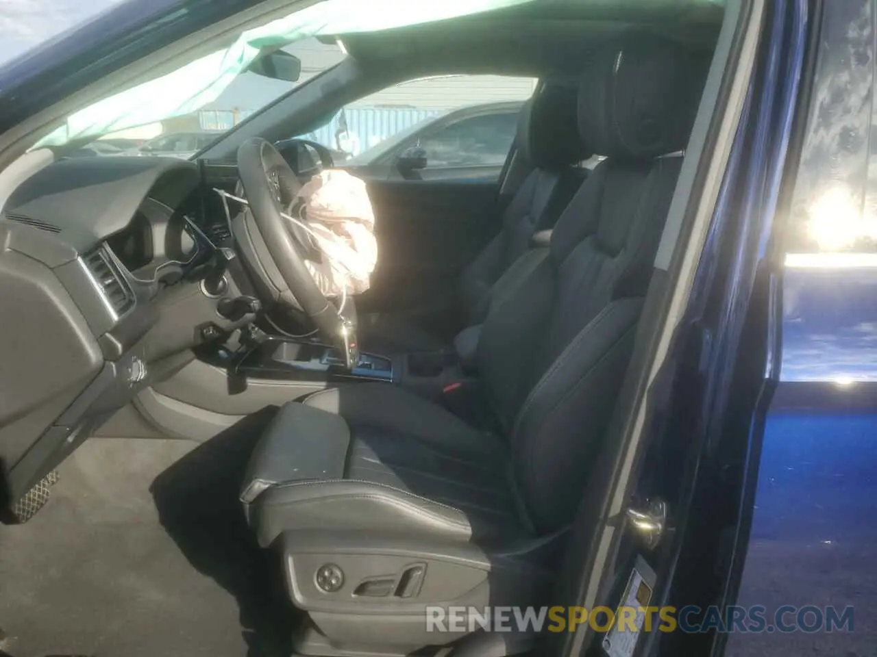 7 Photograph of a damaged car WA1EAAFY8R2022409 AUDI Q5 2024