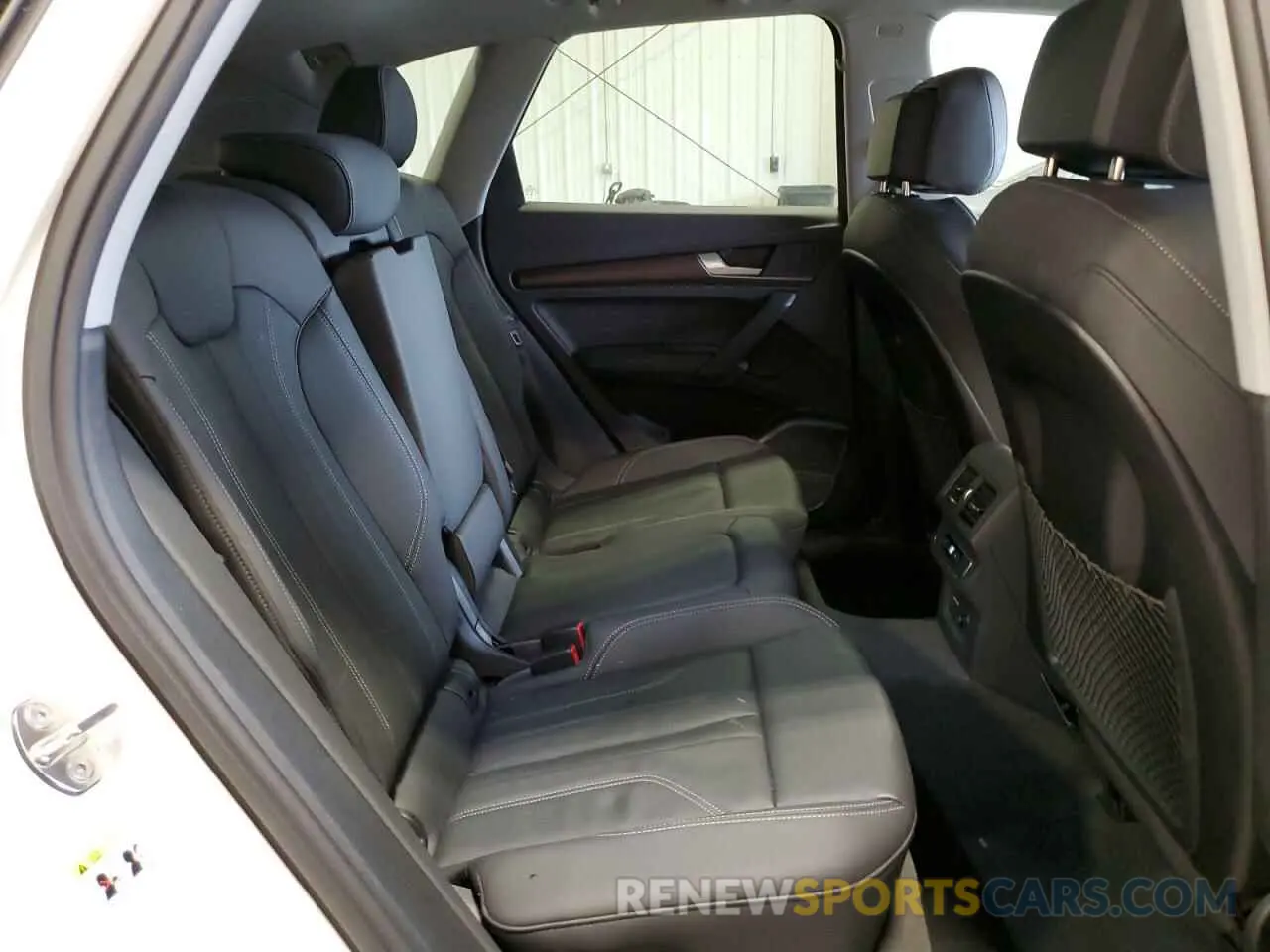 11 Photograph of a damaged car WA1EAAFY8R2086935 AUDI Q5 2024