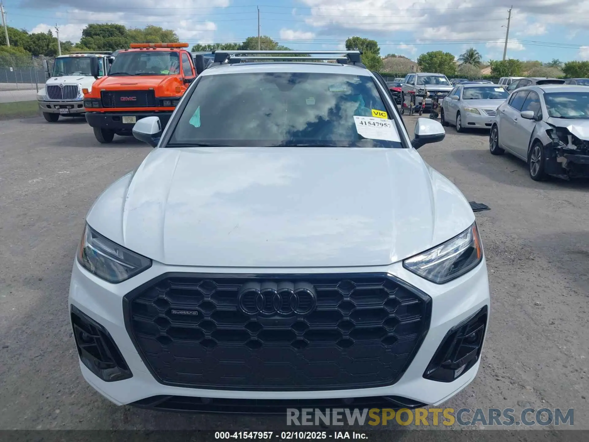 11 Photograph of a damaged car WA1EAAFY8R2134448 AUDI Q5 2024