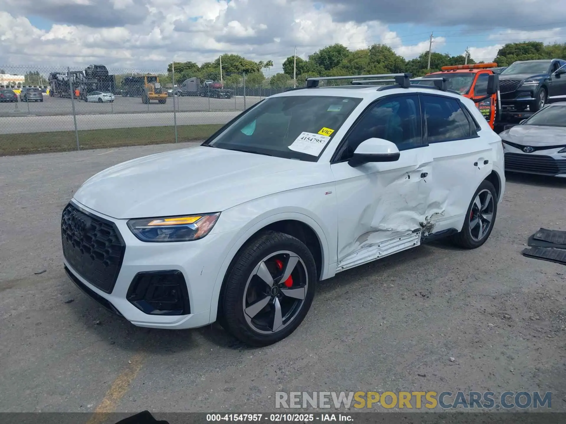 2 Photograph of a damaged car WA1EAAFY8R2134448 AUDI Q5 2024