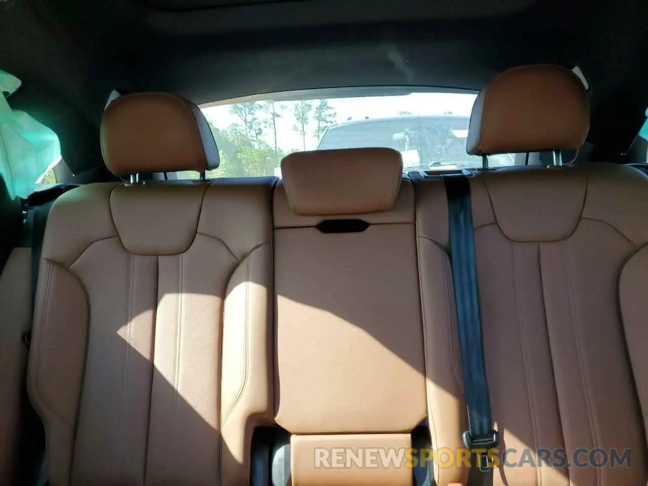 10 Photograph of a damaged car WA1EAAFY9R2013511 AUDI Q5 2024