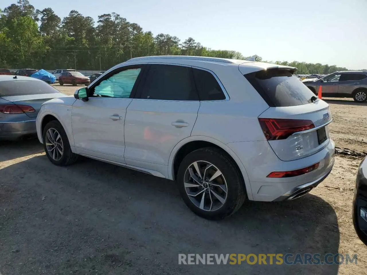 2 Photograph of a damaged car WA1EAAFY9R2013511 AUDI Q5 2024