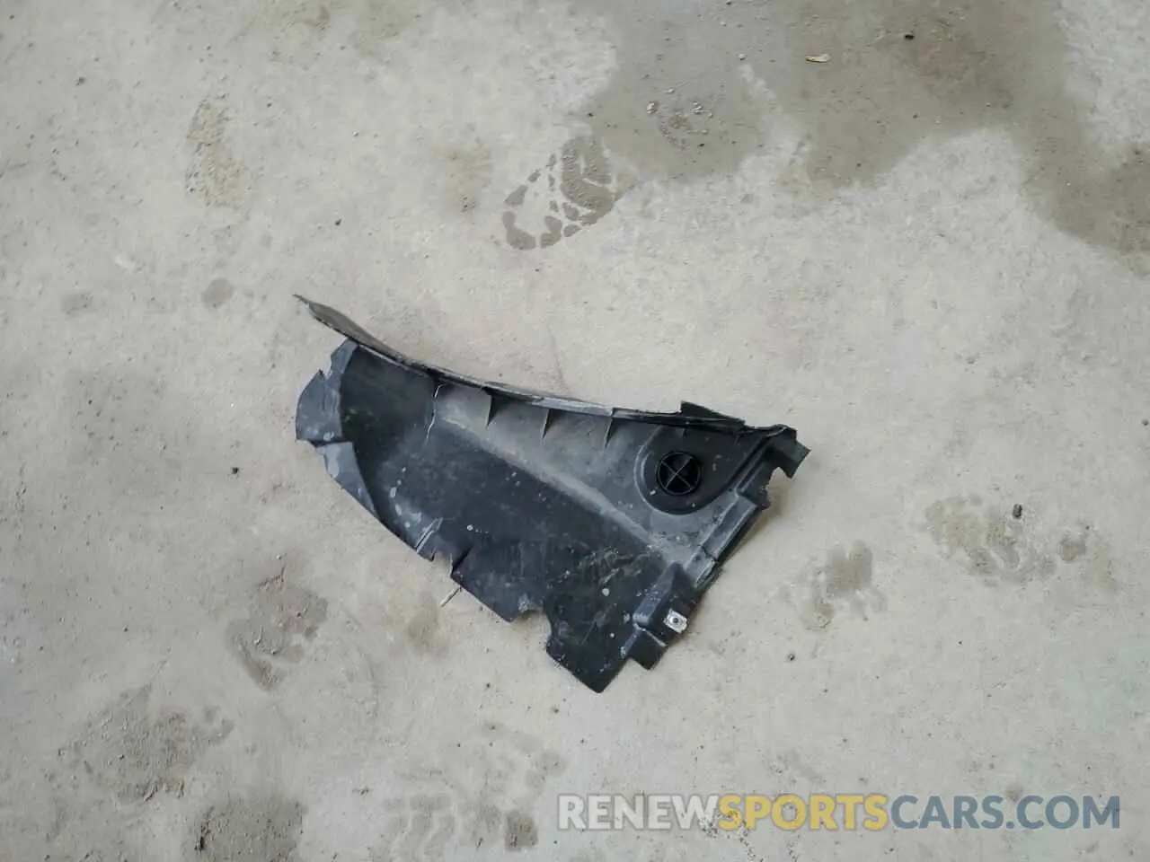 13 Photograph of a damaged car WA1EAAFY9R2024444 AUDI Q5 2024