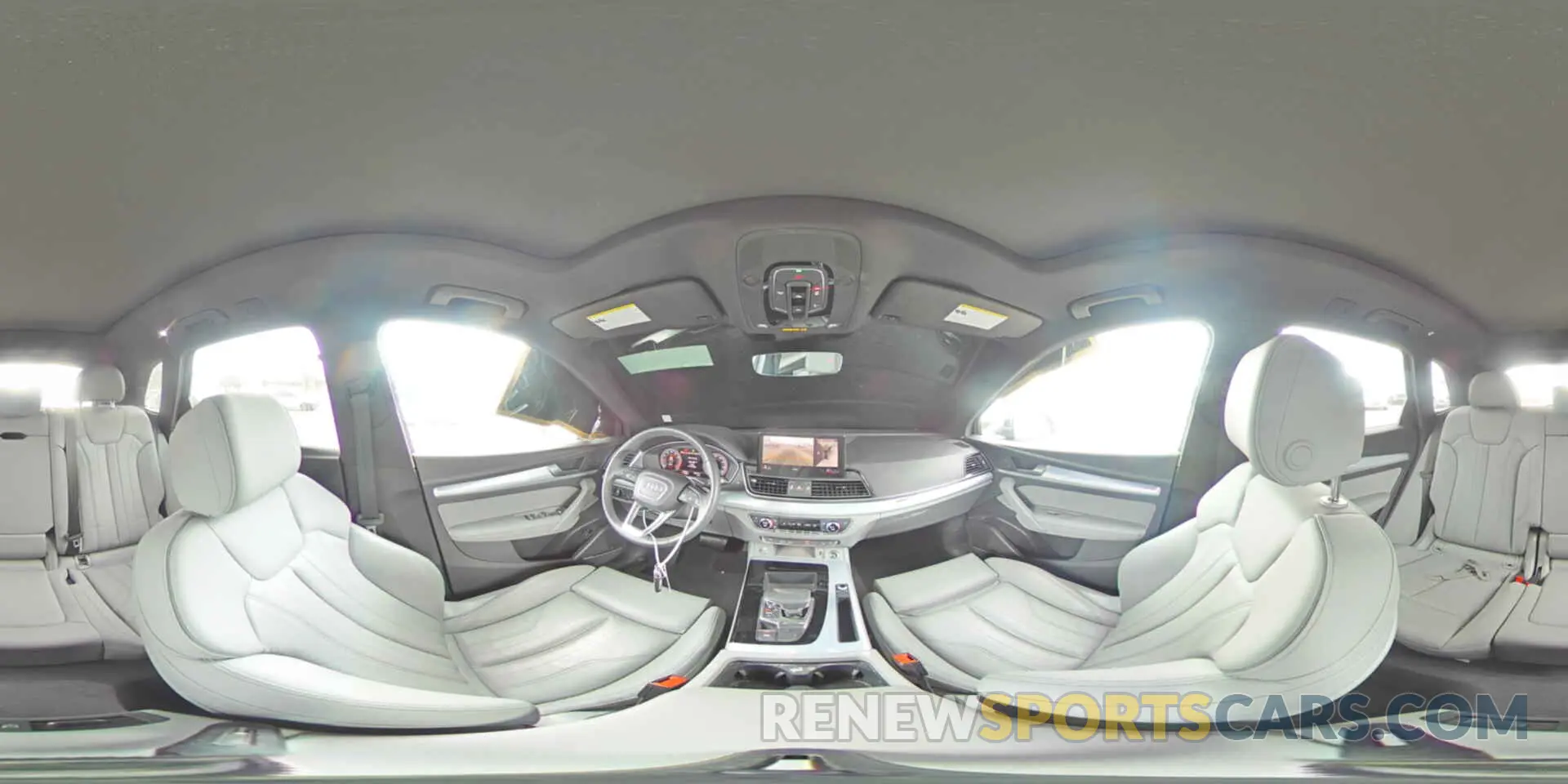 14 Photograph of a damaged car WA1EAAFY9R2045228 AUDI Q5 2024