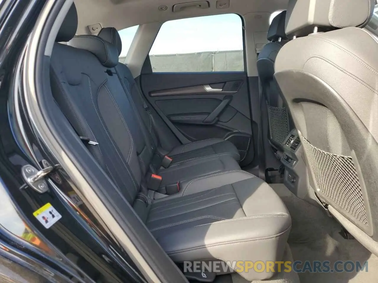 11 Photograph of a damaged car WA1EAAFY9R2060084 AUDI Q5 2024