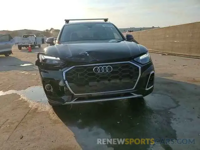14 Photograph of a damaged car WA1EAAFY9R2060084 AUDI Q5 2024