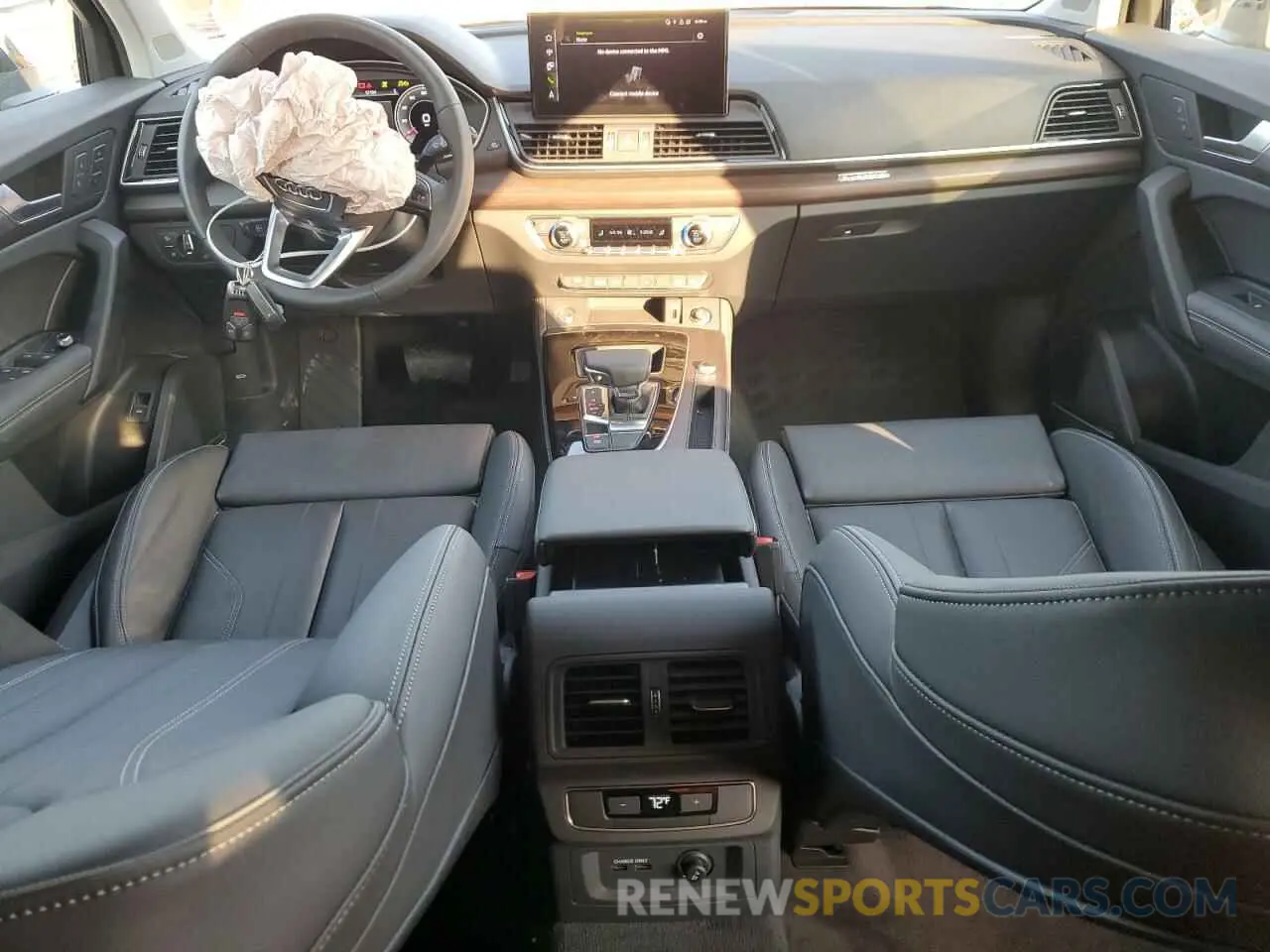 8 Photograph of a damaged car WA1EAAFY9R2060084 AUDI Q5 2024