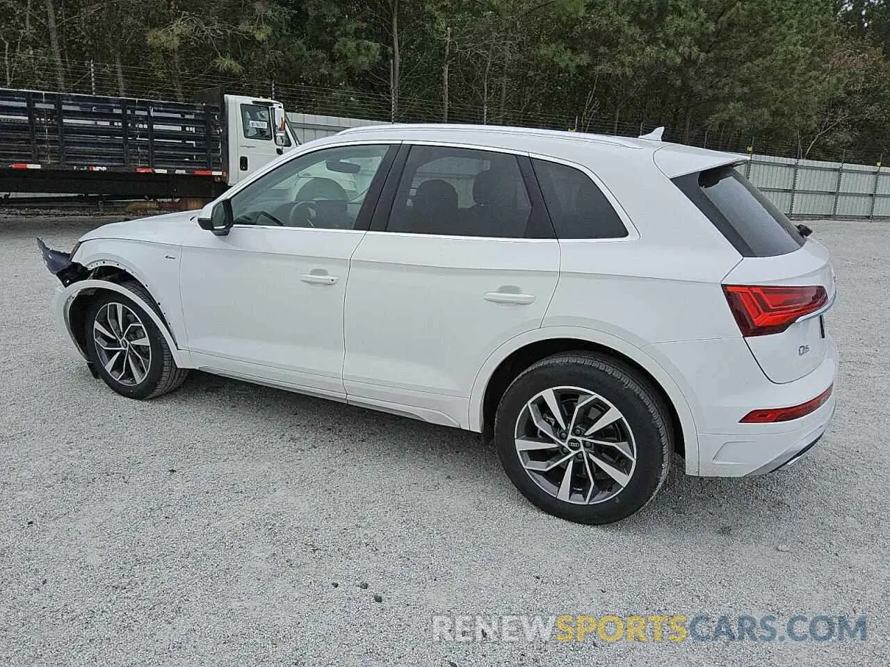 2 Photograph of a damaged car WA1EAAFY9R2072705 AUDI Q5 2024