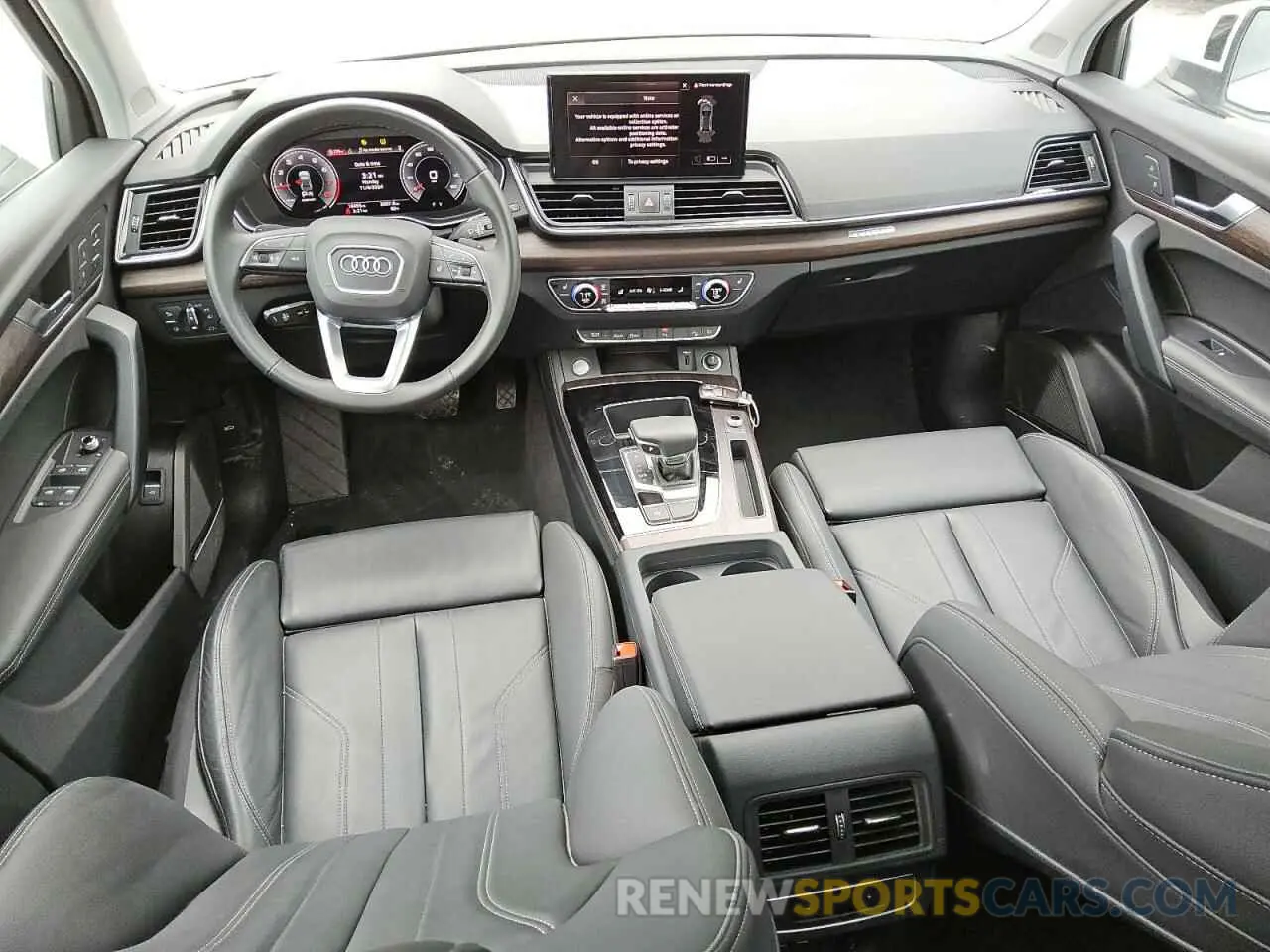 8 Photograph of a damaged car WA1EAAFY9R2072705 AUDI Q5 2024