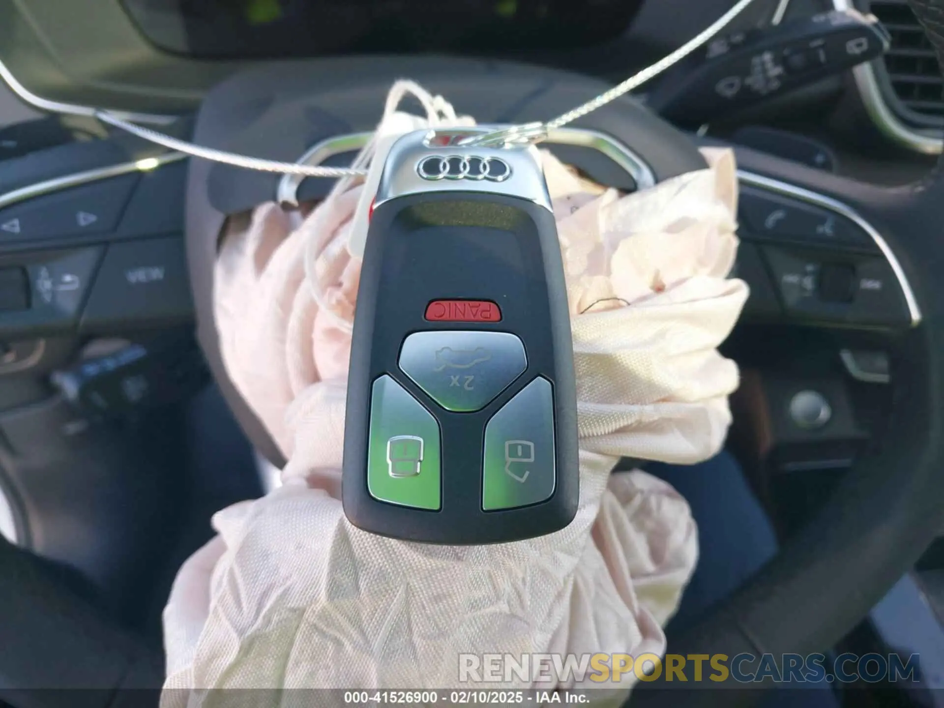 11 Photograph of a damaged car WA1EAAFY9R2138718 AUDI Q5 2024