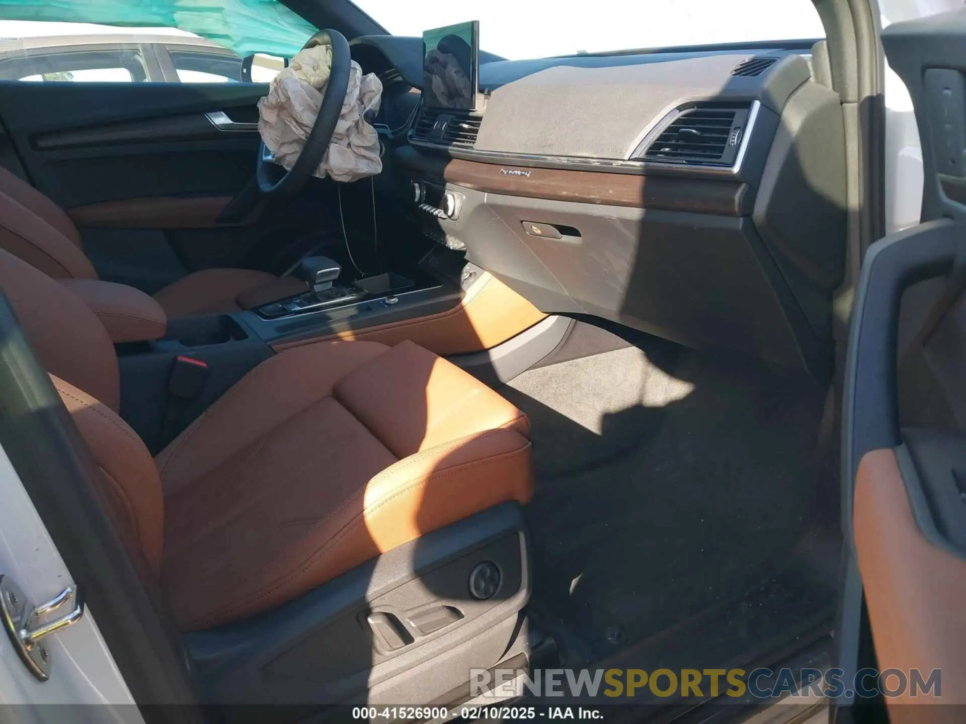 5 Photograph of a damaged car WA1EAAFY9R2138718 AUDI Q5 2024