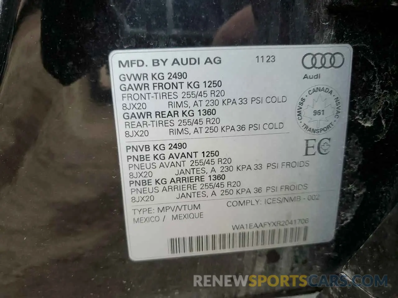 13 Photograph of a damaged car WA1EAAFYXR2041706 AUDI Q5 2024