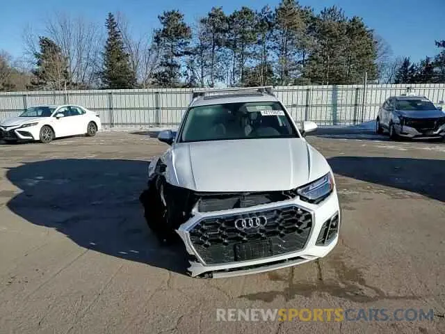 11 Photograph of a damaged car WA1EAAFYXR2043584 AUDI Q5 2024
