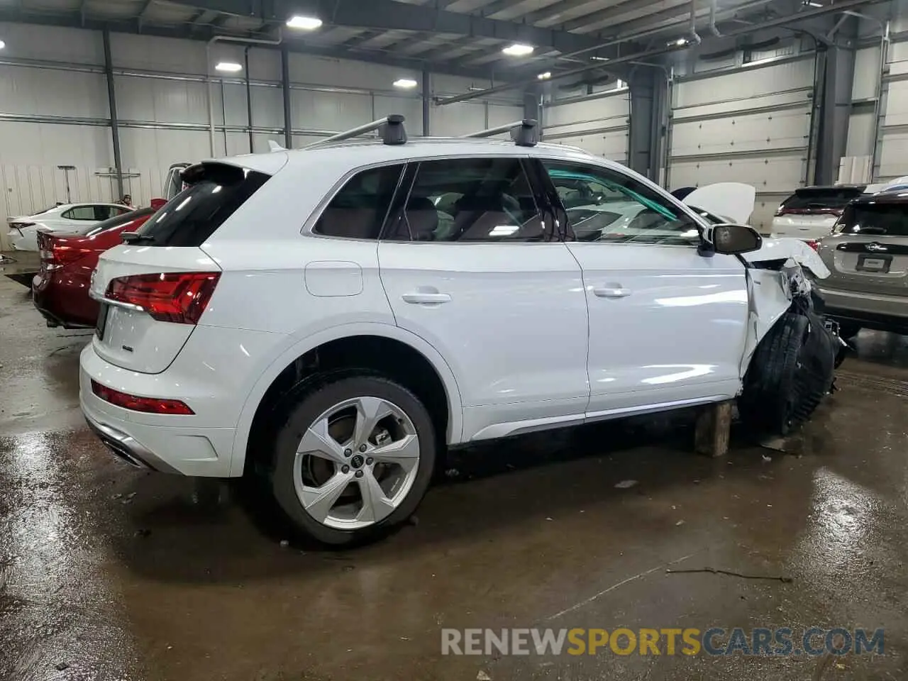 3 Photograph of a damaged car WA1EAAFYXR2043584 AUDI Q5 2024