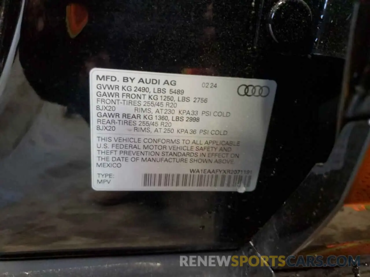 13 Photograph of a damaged car WA1EAAFYXR2071191 AUDI Q5 2024