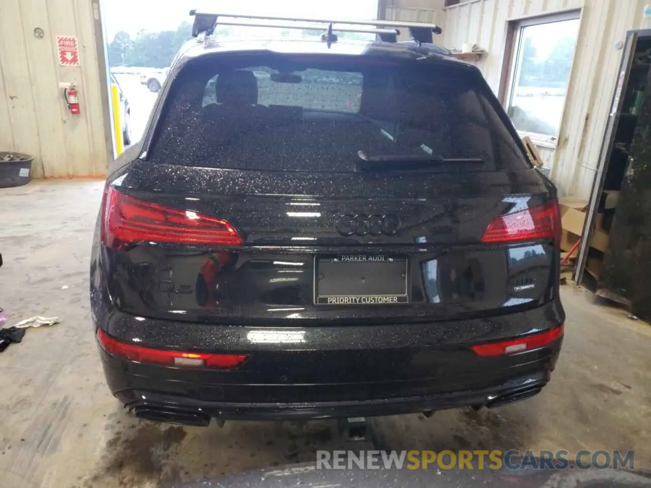 6 Photograph of a damaged car WA1EAAFYXR2071191 AUDI Q5 2024