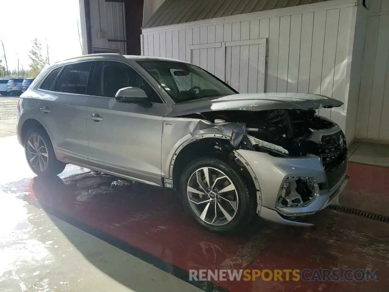 4 Photograph of a damaged car WA1EAAFYXR2078805 AUDI Q5 2024