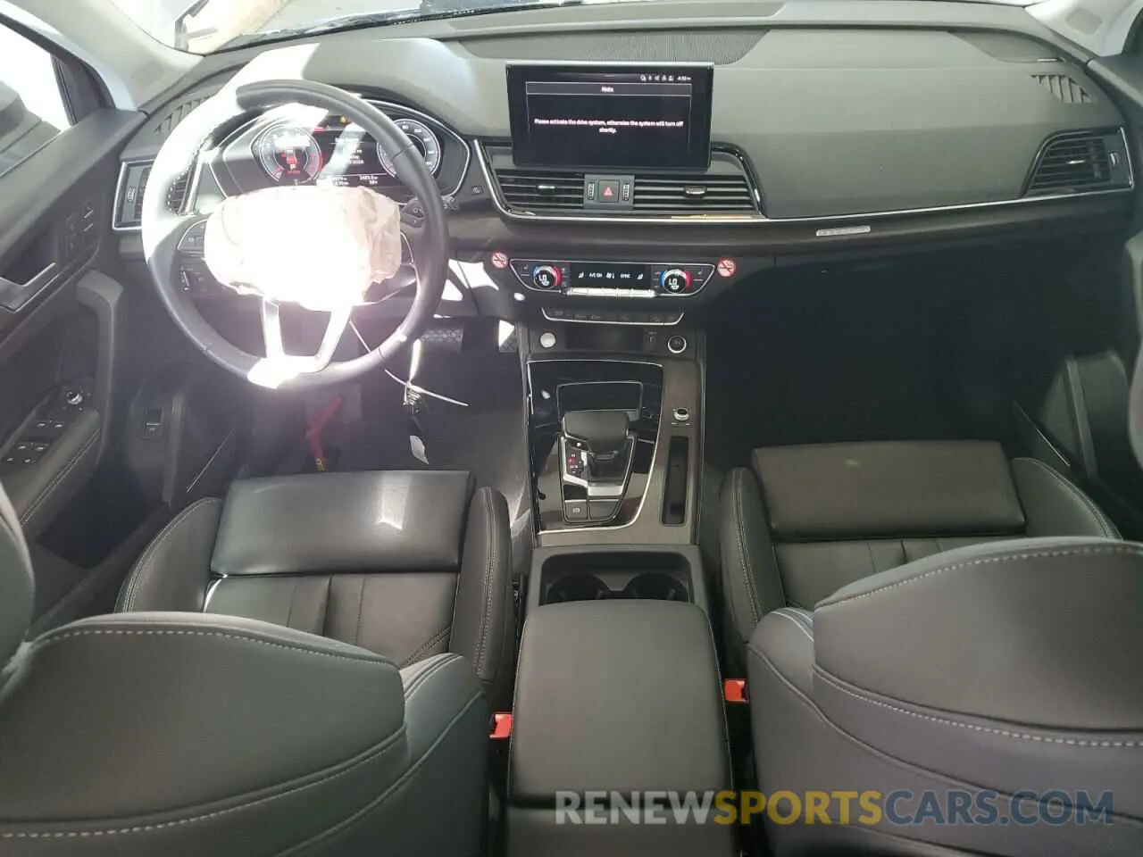 8 Photograph of a damaged car WA1EAAFYXR2078805 AUDI Q5 2024
