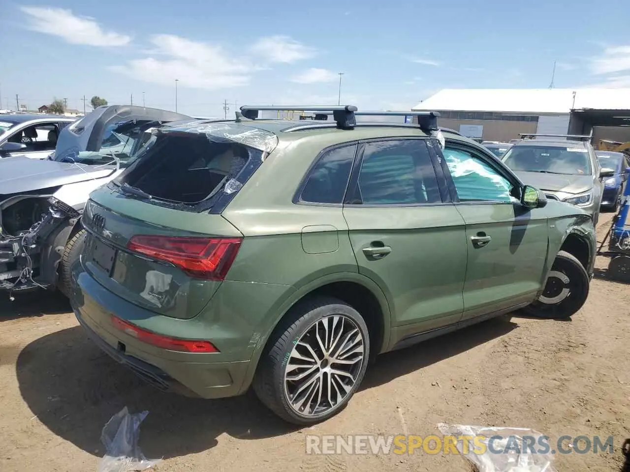 3 Photograph of a damaged car WA1EAAFYXR2081025 AUDI Q5 2024