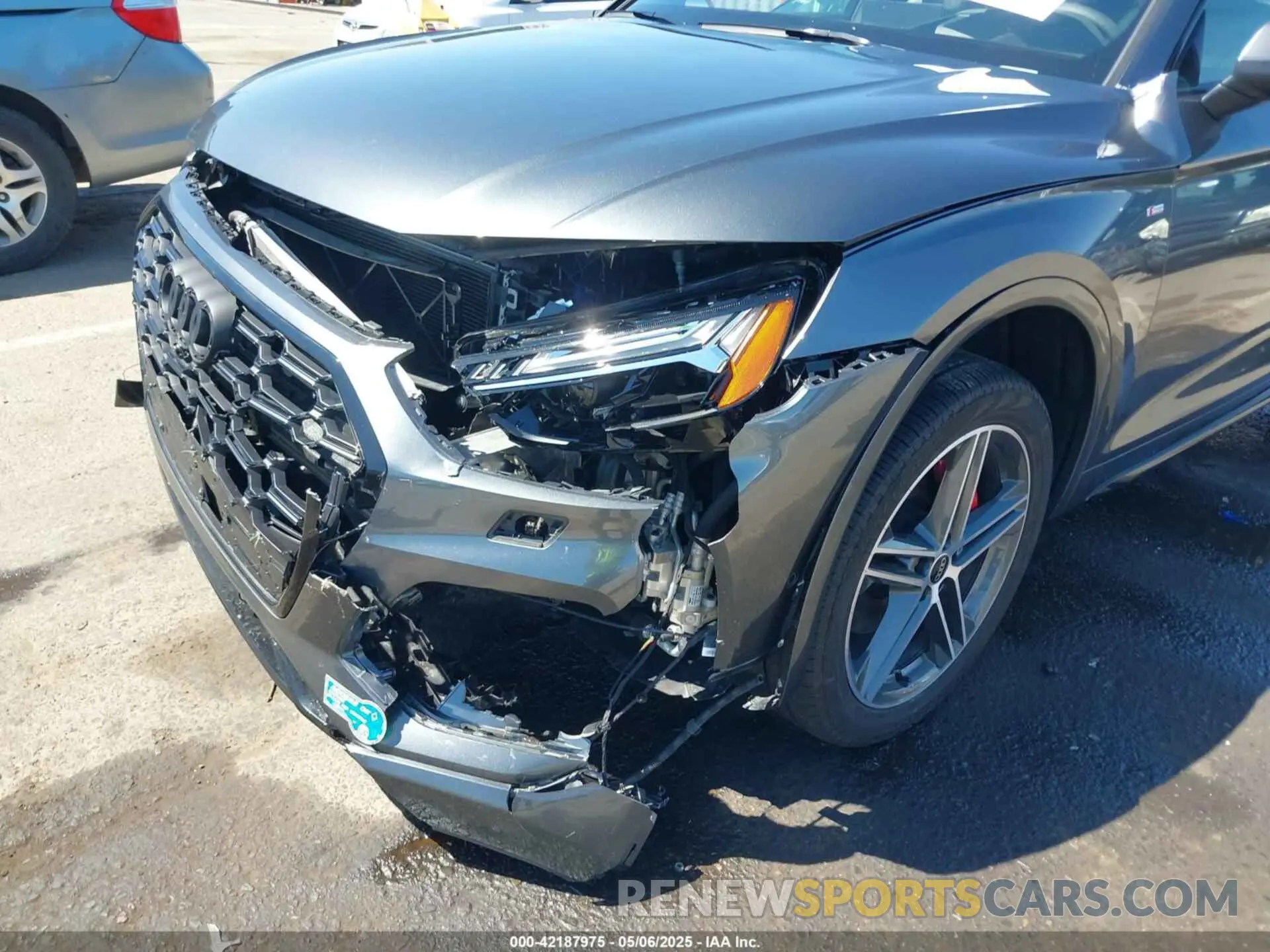 6 Photograph of a damaged car WA1F2AFY1R2100112 AUDI Q5 2024