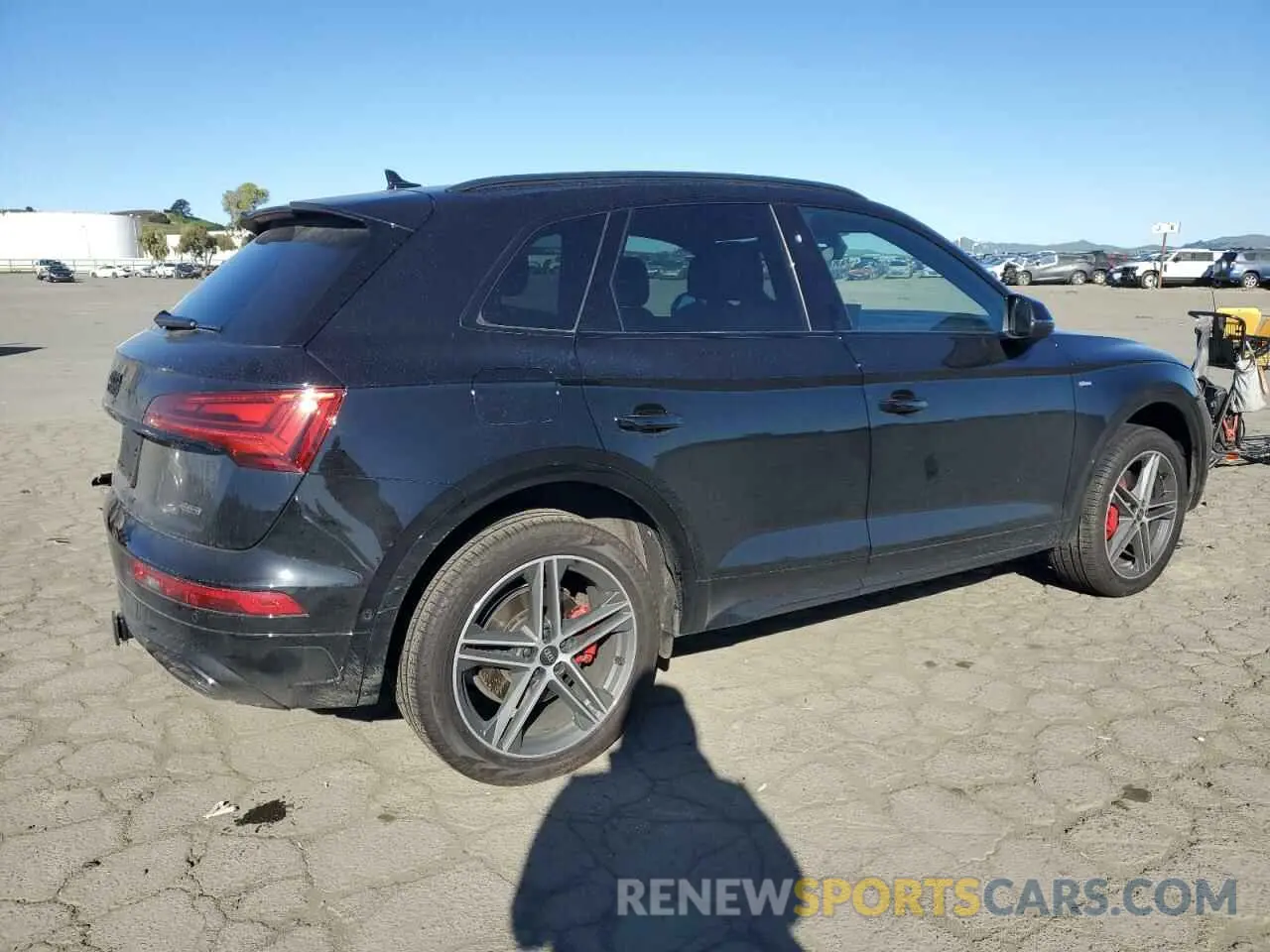 3 Photograph of a damaged car WA1F2AFY7R2127508 AUDI Q5 2024