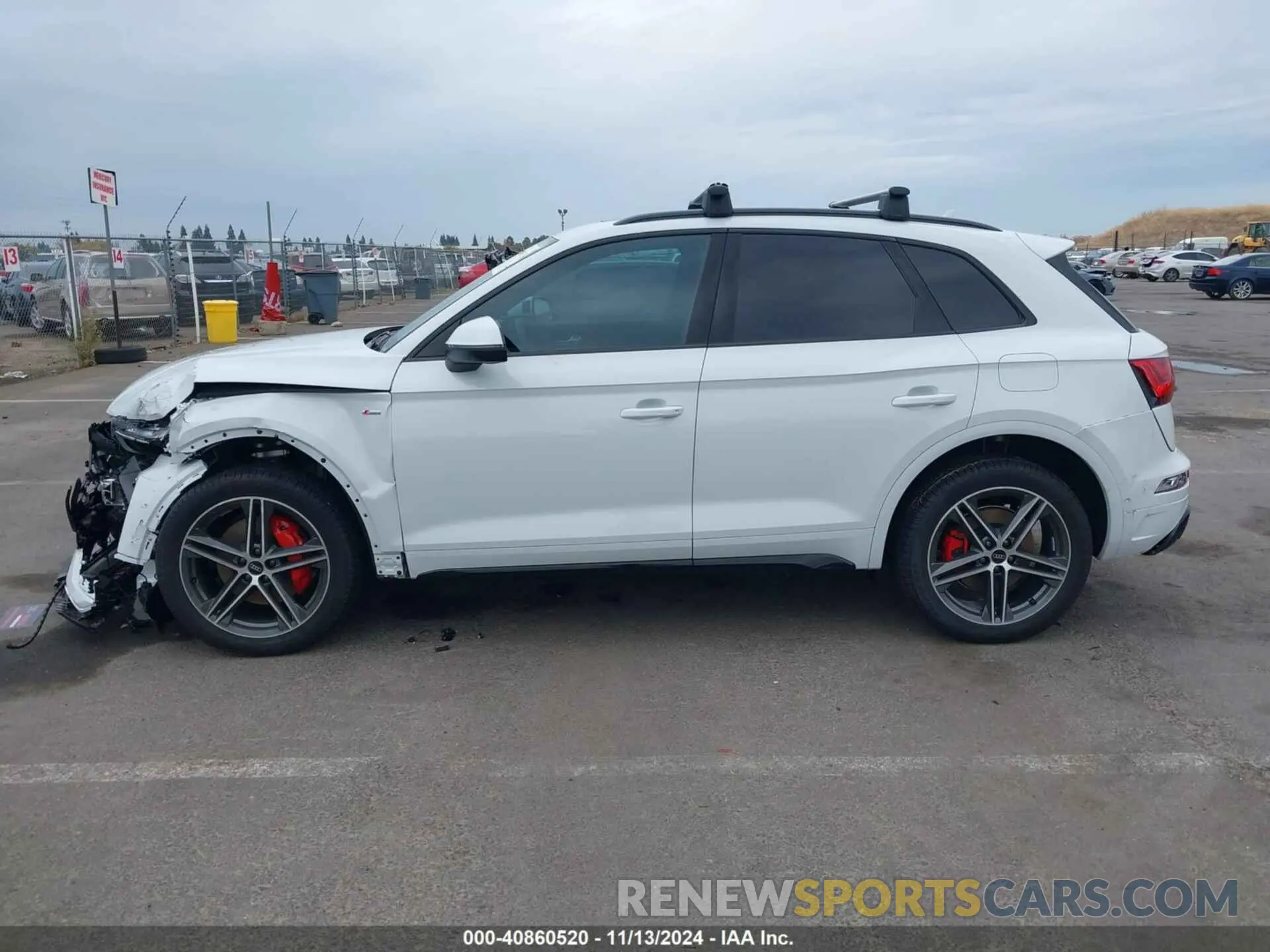 14 Photograph of a damaged car WA1F2AFYXR2104451 AUDI Q5 2024
