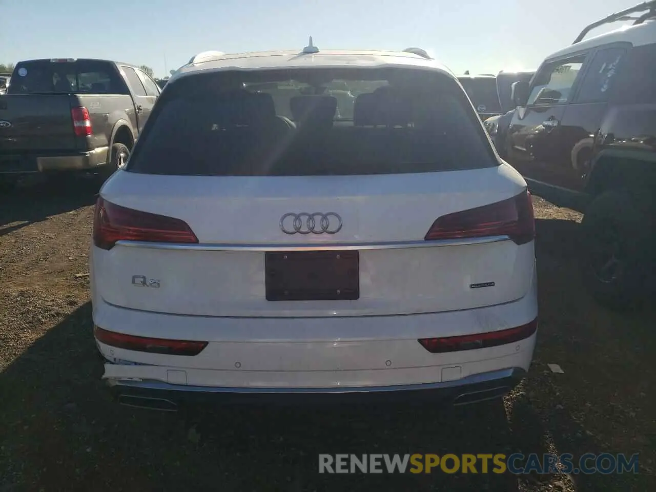 6 Photograph of a damaged car WA1FAAFY4R2022069 AUDI Q5 2024