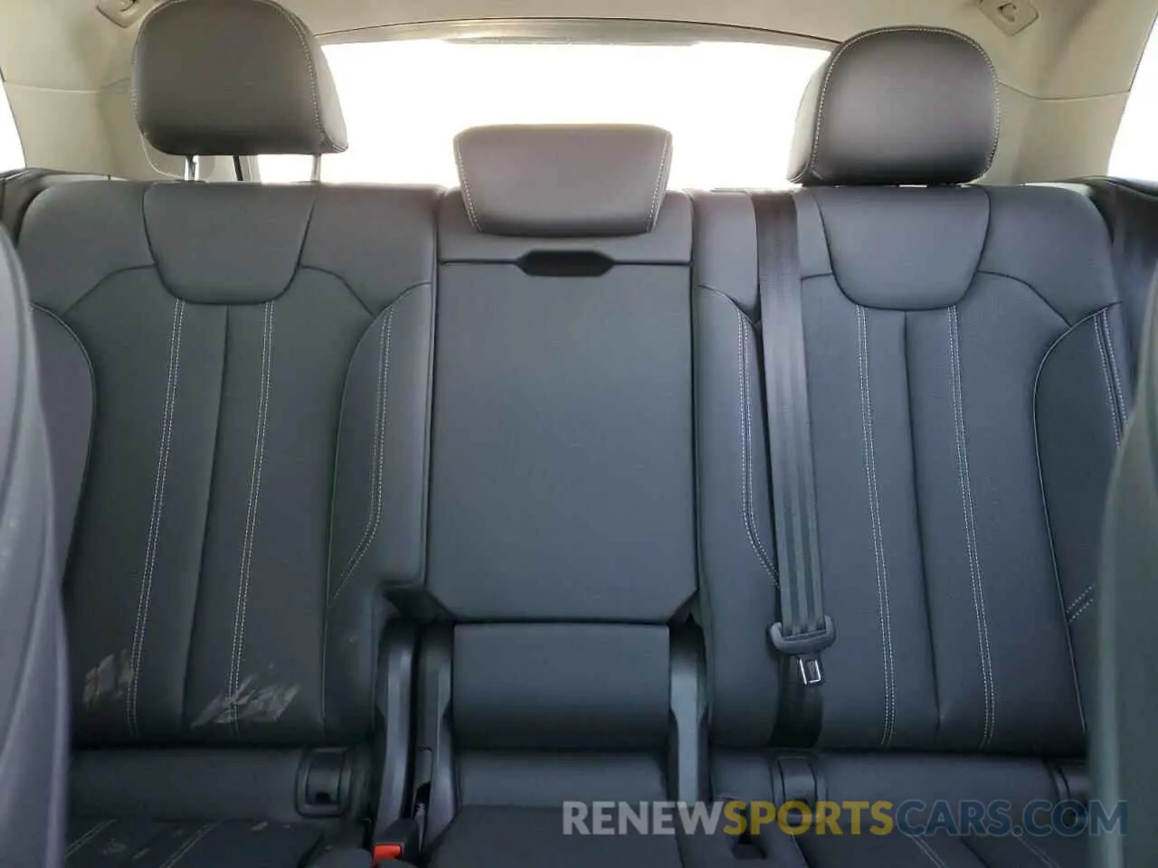 10 Photograph of a damaged car WA1FAAFY7R2014421 AUDI Q5 2024