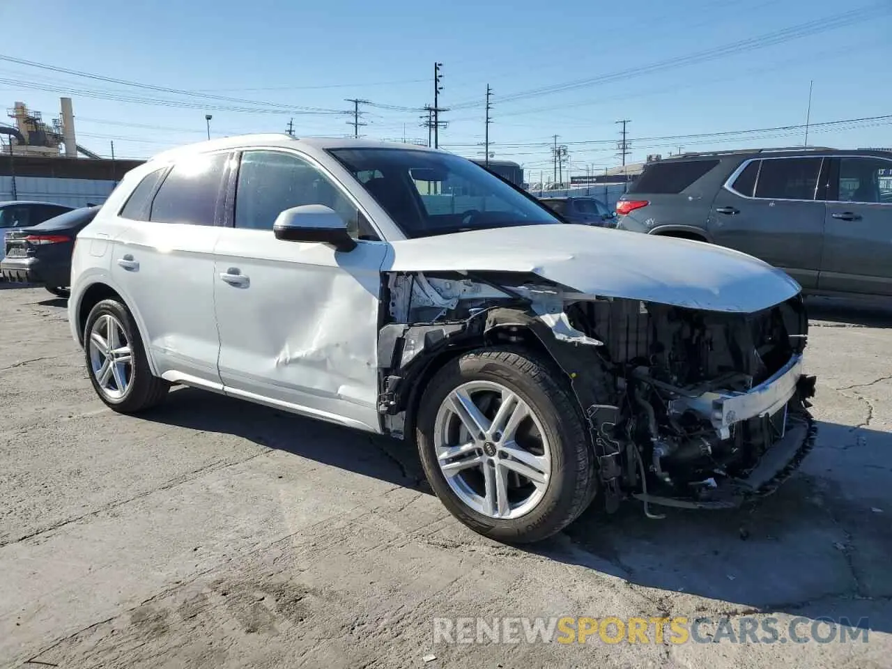 4 Photograph of a damaged car WA1G2AFY1R2069111 AUDI Q5 2024