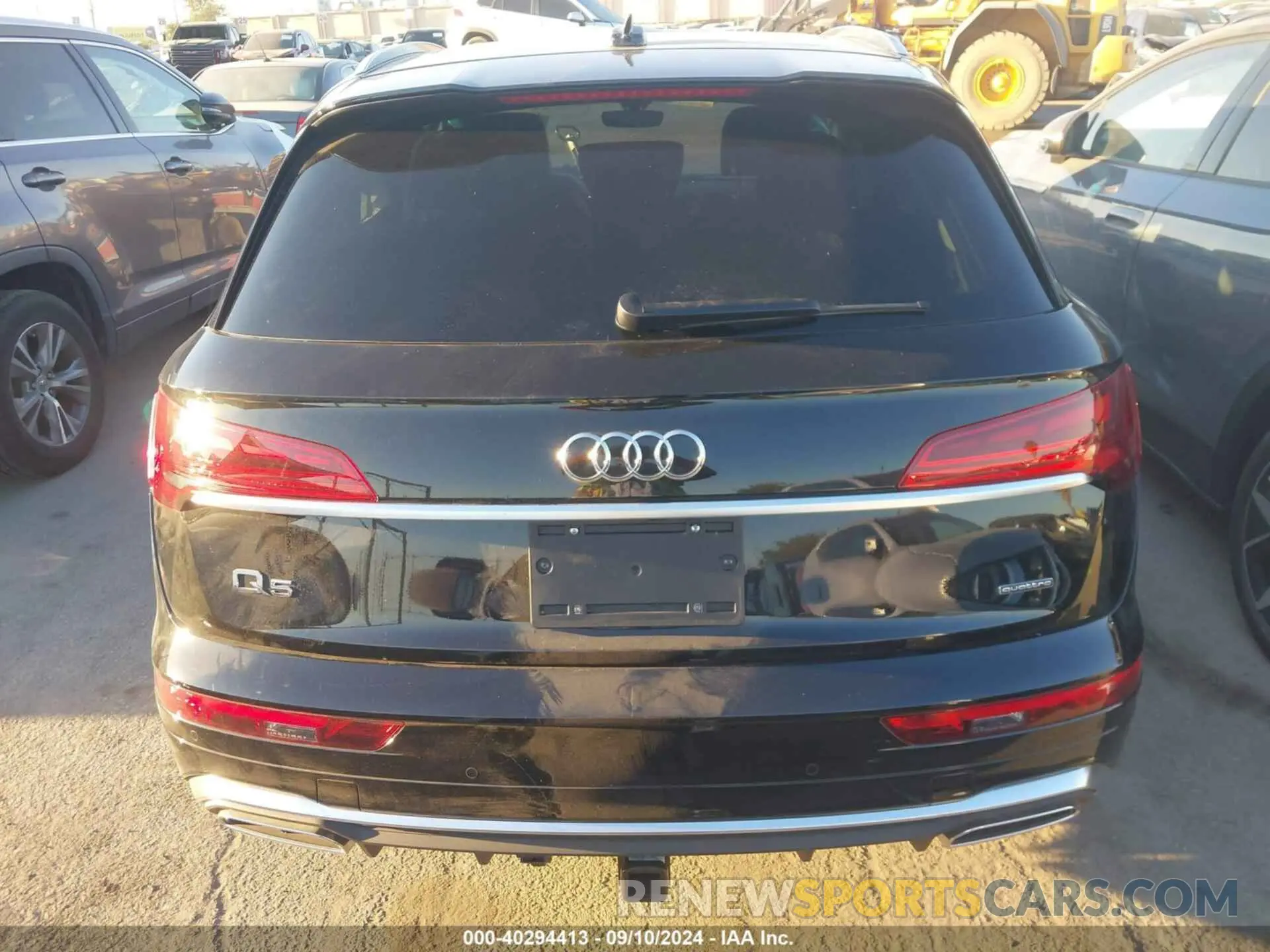 16 Photograph of a damaged car WA1G2AFY1R2075507 AUDI Q5 2024
