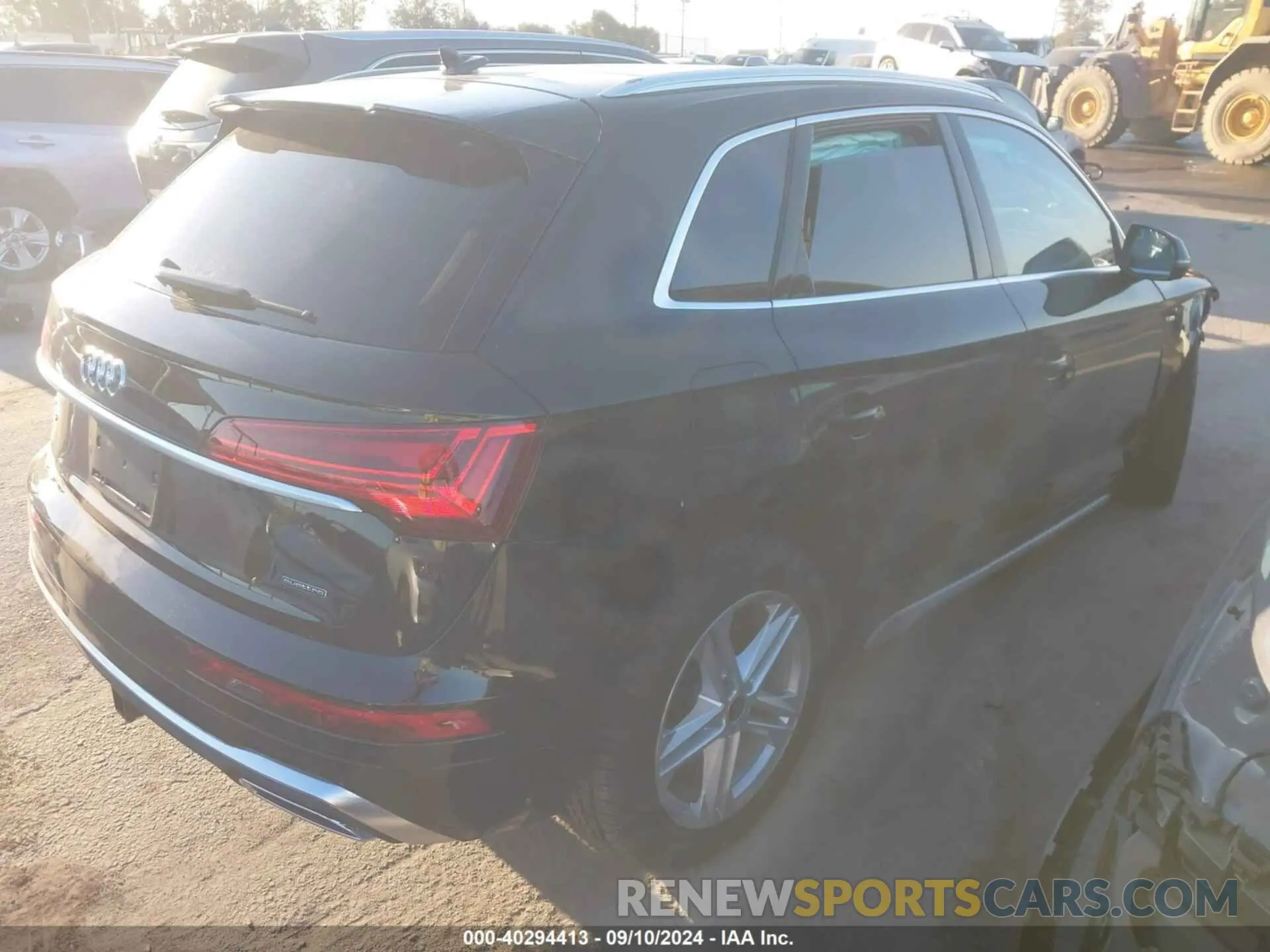 4 Photograph of a damaged car WA1G2AFY1R2075507 AUDI Q5 2024