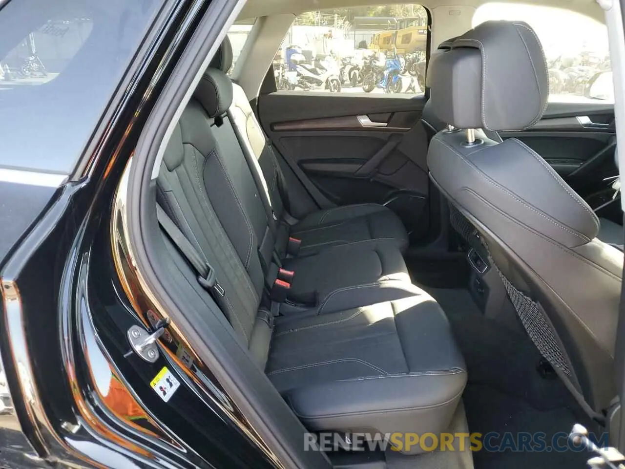 11 Photograph of a damaged car WA1G2AFY2R2105341 AUDI Q5 2024