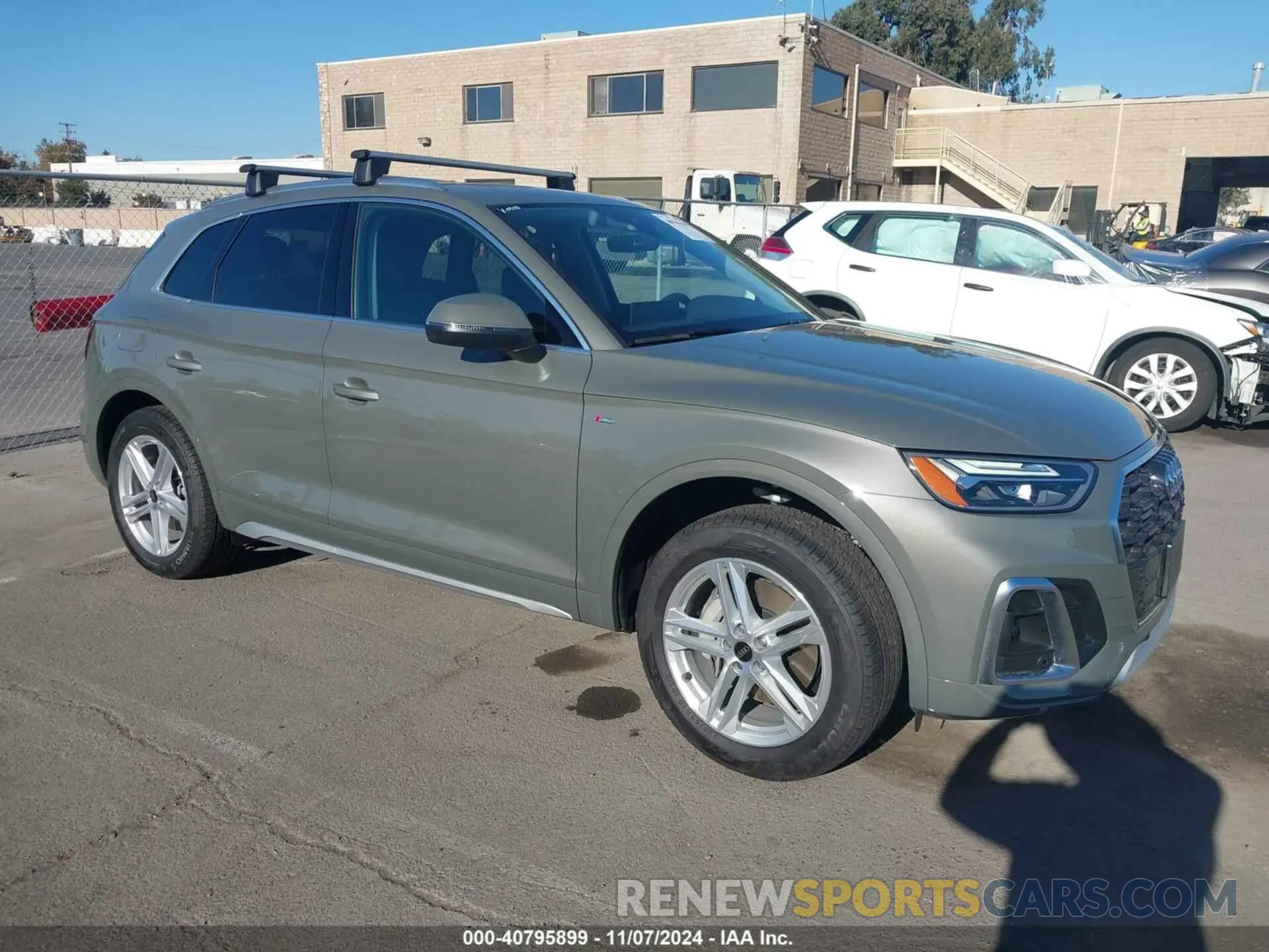 1 Photograph of a damaged car WA1G2AFY8R2103934 AUDI Q5 2024